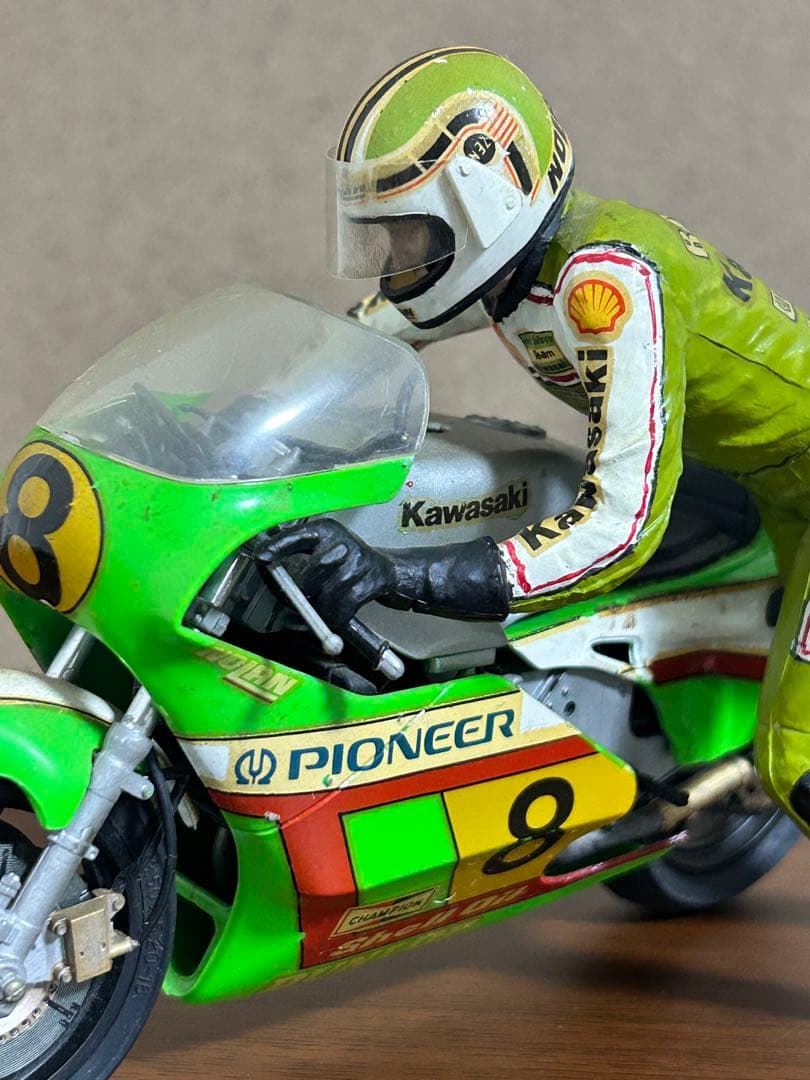 カワサキ　KR500 1/12プラモデル　ウェザリング　塗装済み