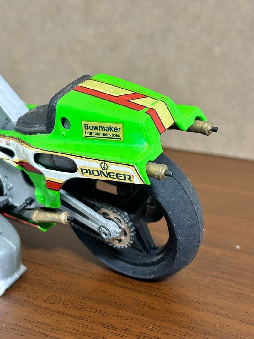 カワサキ　KR500 1/12プラモデル　ウェザリング　塗装済み