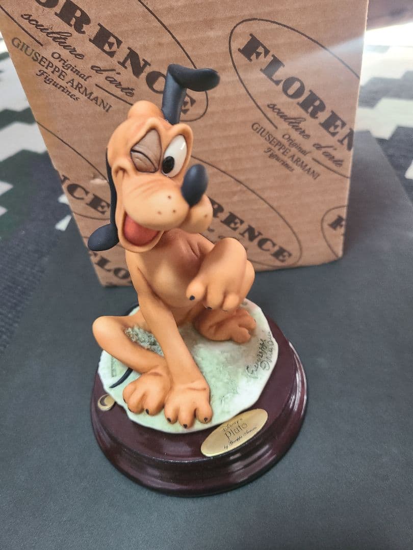 ディズニー　ジョゼッペ　アルマーニ　プルート
