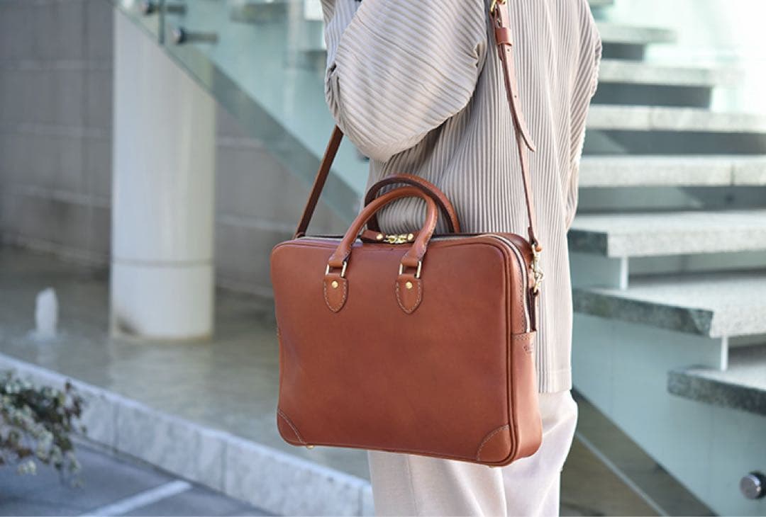 ヘルツ HERZ BW-15 Mサイズ キャメル 2wayビジネスバッグ