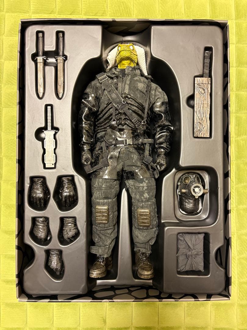 【MHz限定 DX版】threezero ドロヘドロ カイマン 1/6フィギュア