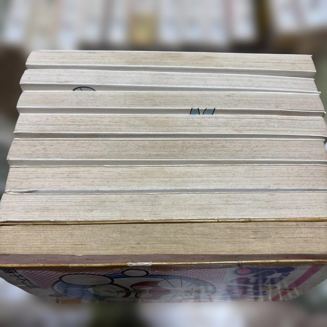 ドラえもん 初版本８冊から再販本１２冊