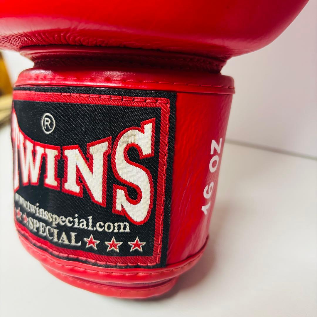 TWINS SPECIAL キックボクシンググローブ 16oz レッド 本革製