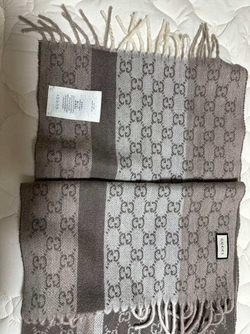 GUCCI GGロゴ マフラー グレー