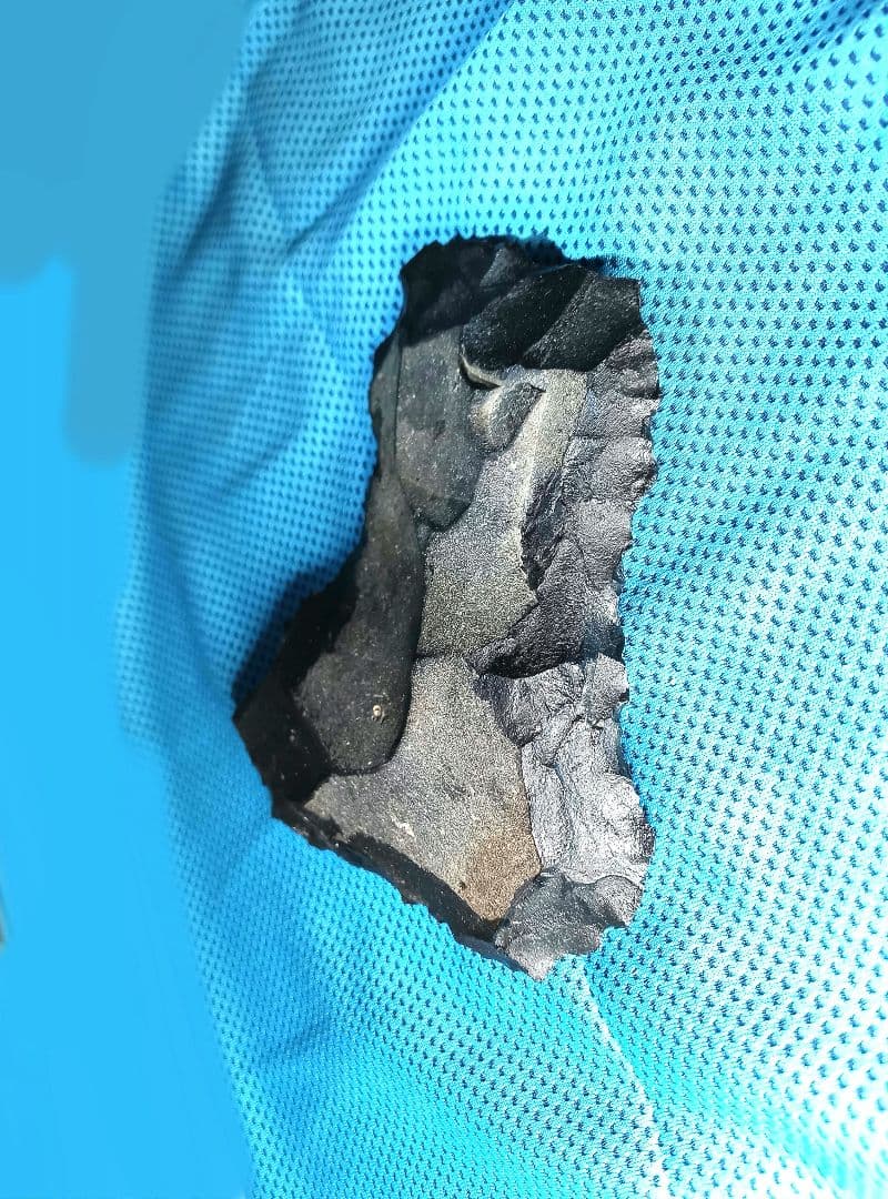 握り斧 サヌカイト 石器 360 c  模写 握槌