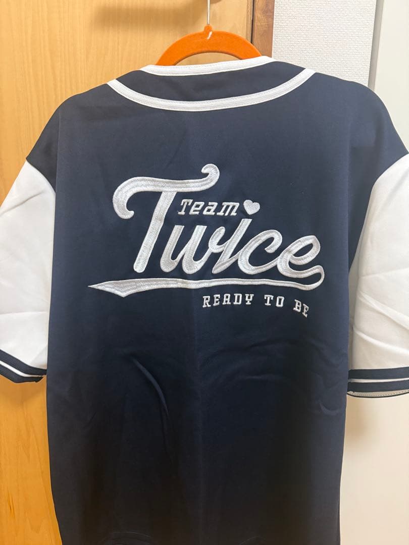 TWICE READY TO BE Tシャツ
