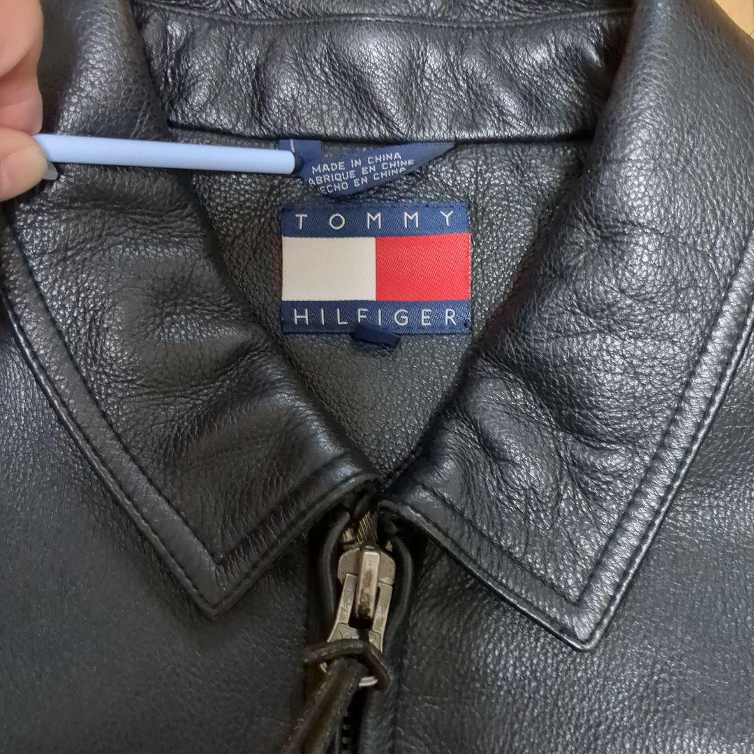  　トミーヒルフィガー　革ジャン