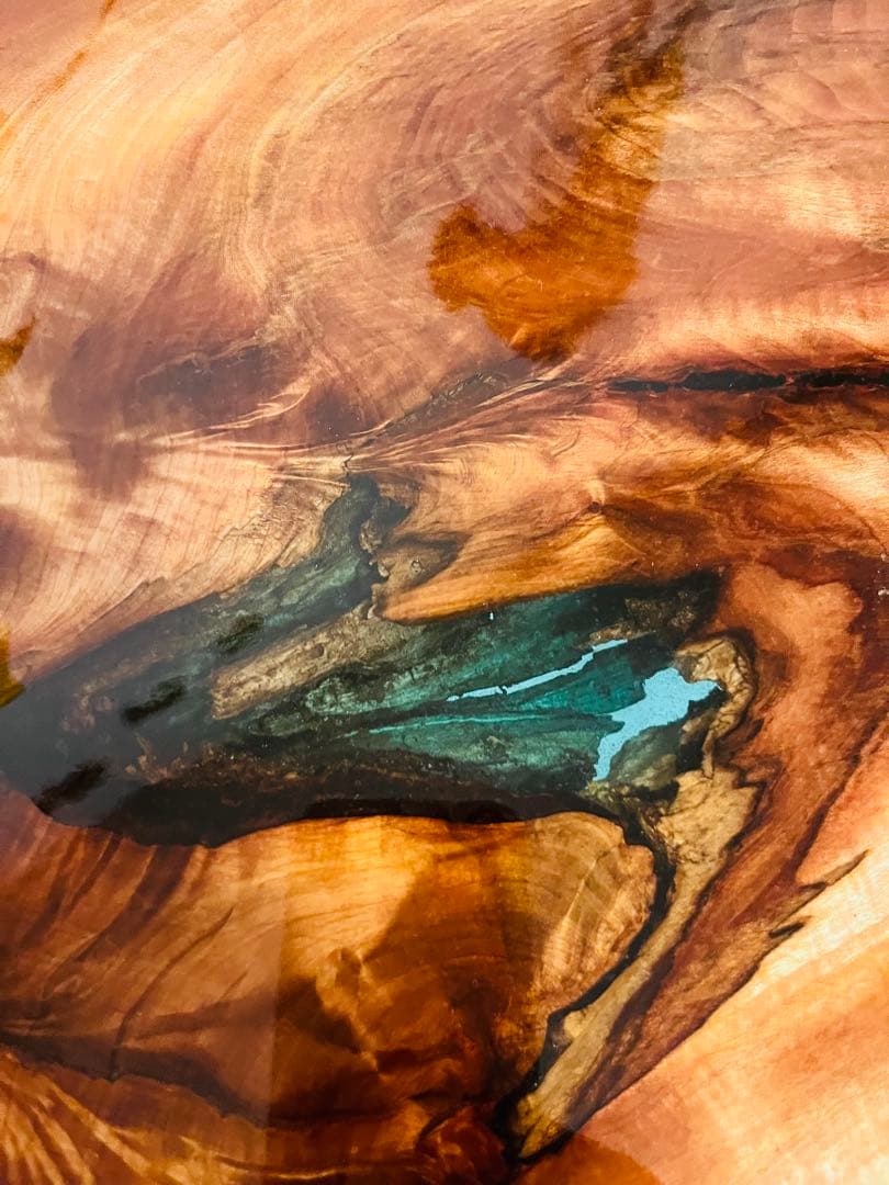 レジンテーブル　栃の木　ソファテーブル　サイドテーブル　コーヒーテーブル