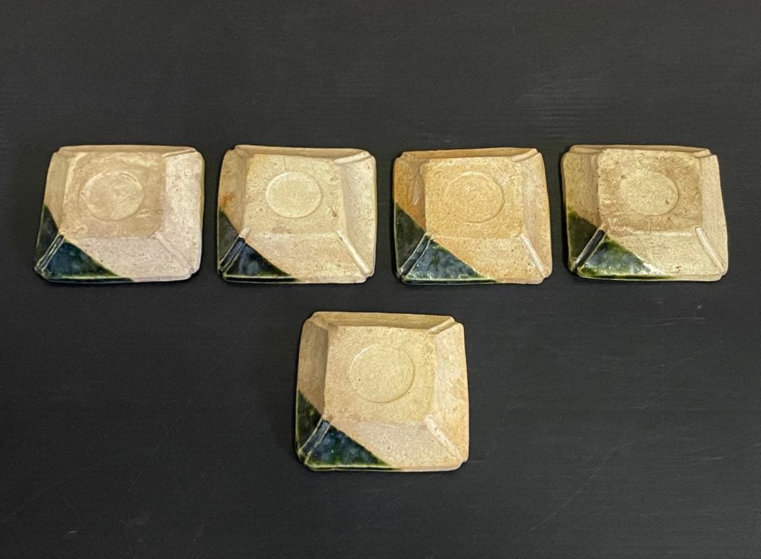 「母」 織部 布目 沢瀉図 隅切 小皿 5客 （A）