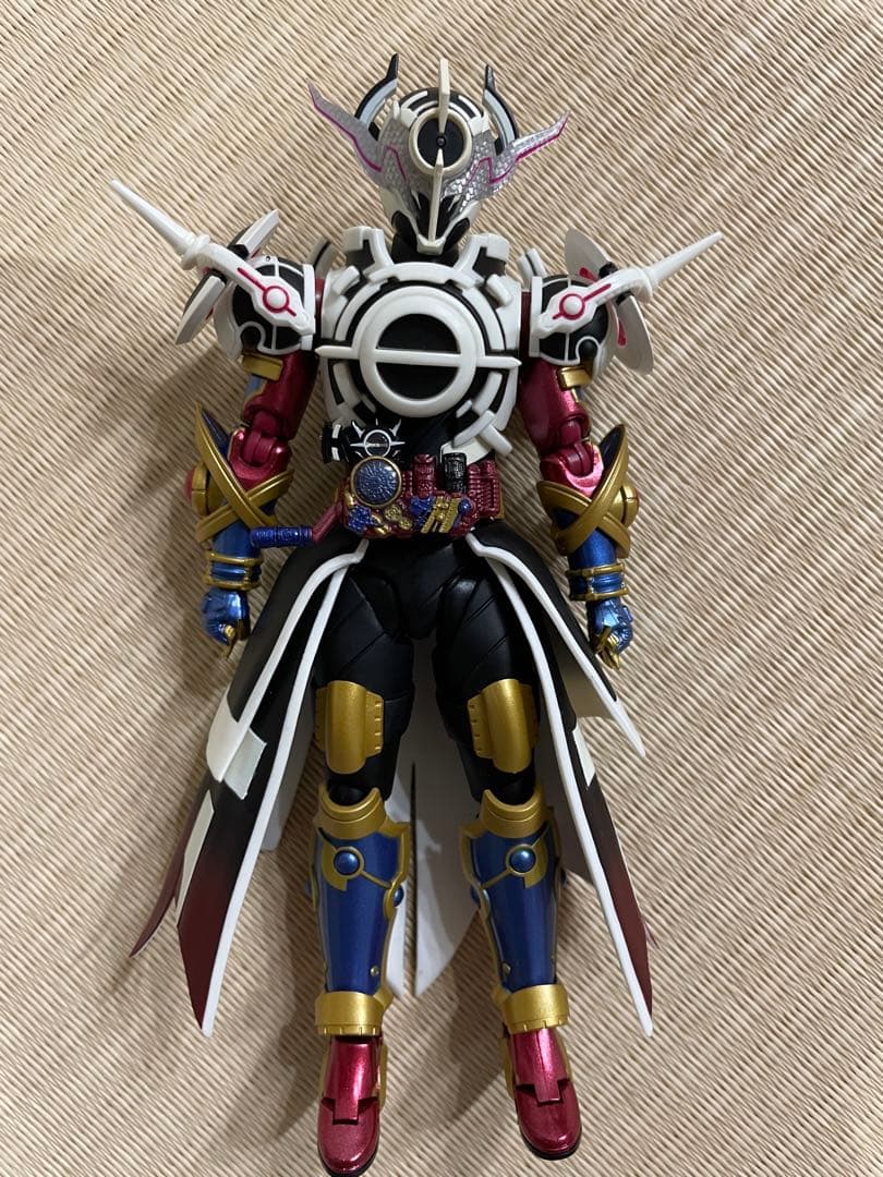 S.Hフィギュアアーツ　仮面ライダービルド　エボルトフェーズ4