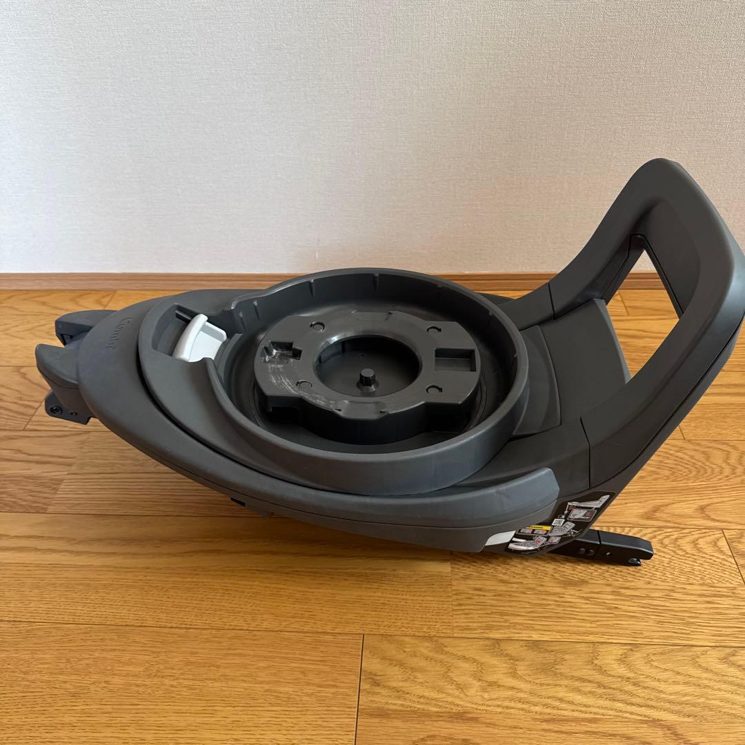 Combi チャイルドシート THE S シリーズ