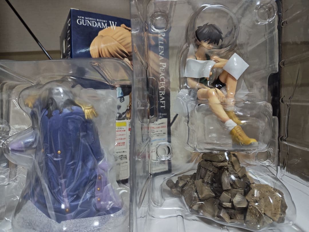 メガハウス　ガンダムW 　リリーナ　ヒイロ　フィギュア　アルファオメガ