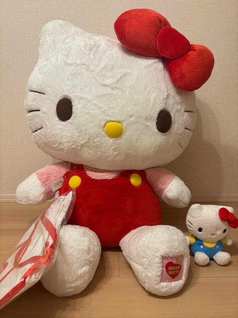 ハローキティ 特大　ぬいぐるみ　4L レア　大きい