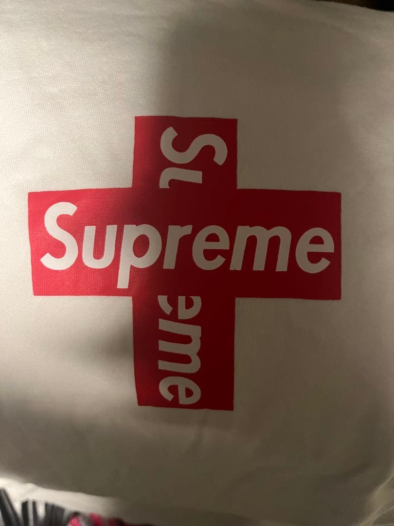 最終値下げSupreme ホワイト Tシャツ Mサイズ