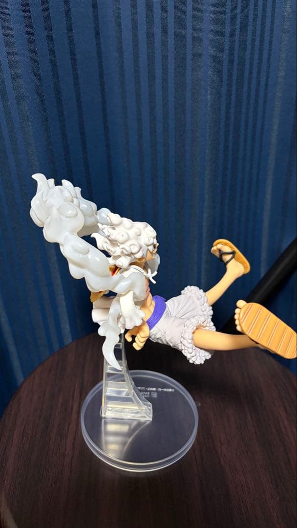 ワンピース　フィギュア　新四皇 ルフィ、黒ひげ、赤髪、バギー　開封済