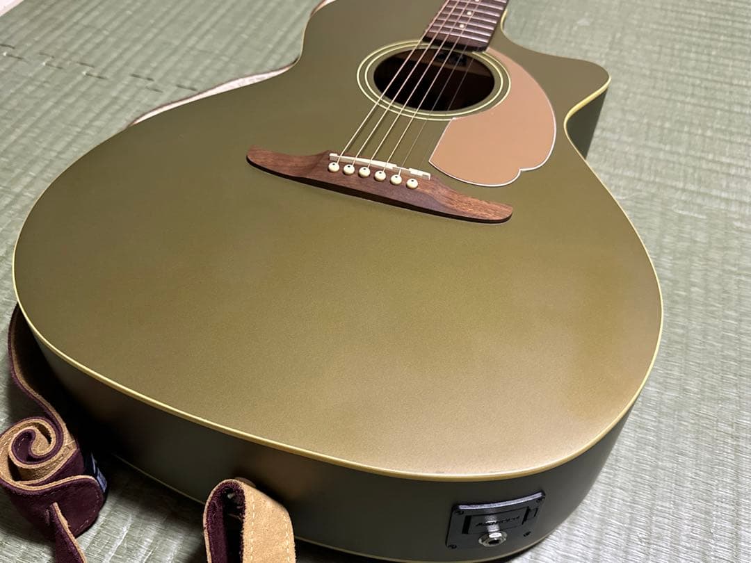 fender エレアコ、Newporter Player オリーブサテン　美品