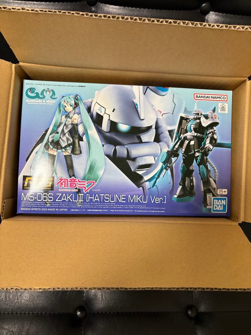 新品未開封　RG ザクII 初音ミクver. 限定