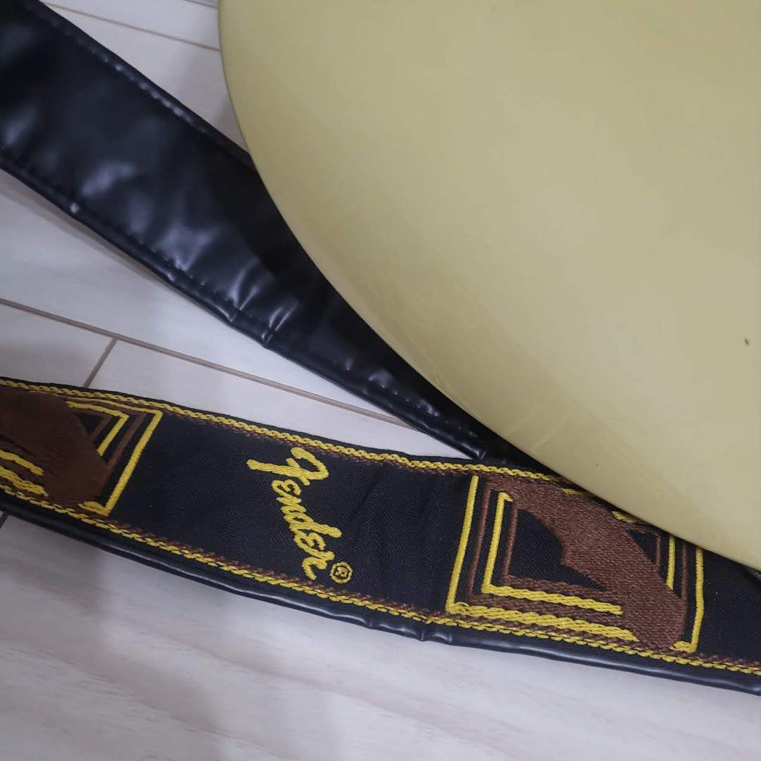 エレキギター ホワイト