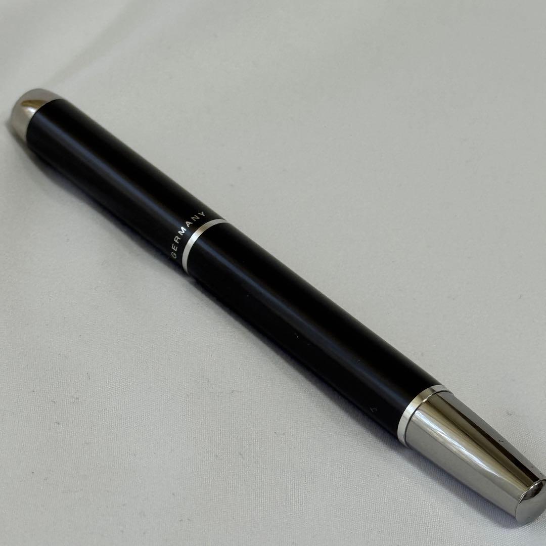 Pelikan Pura P40 ブラック シルバー 万年筆 細字 インク 青