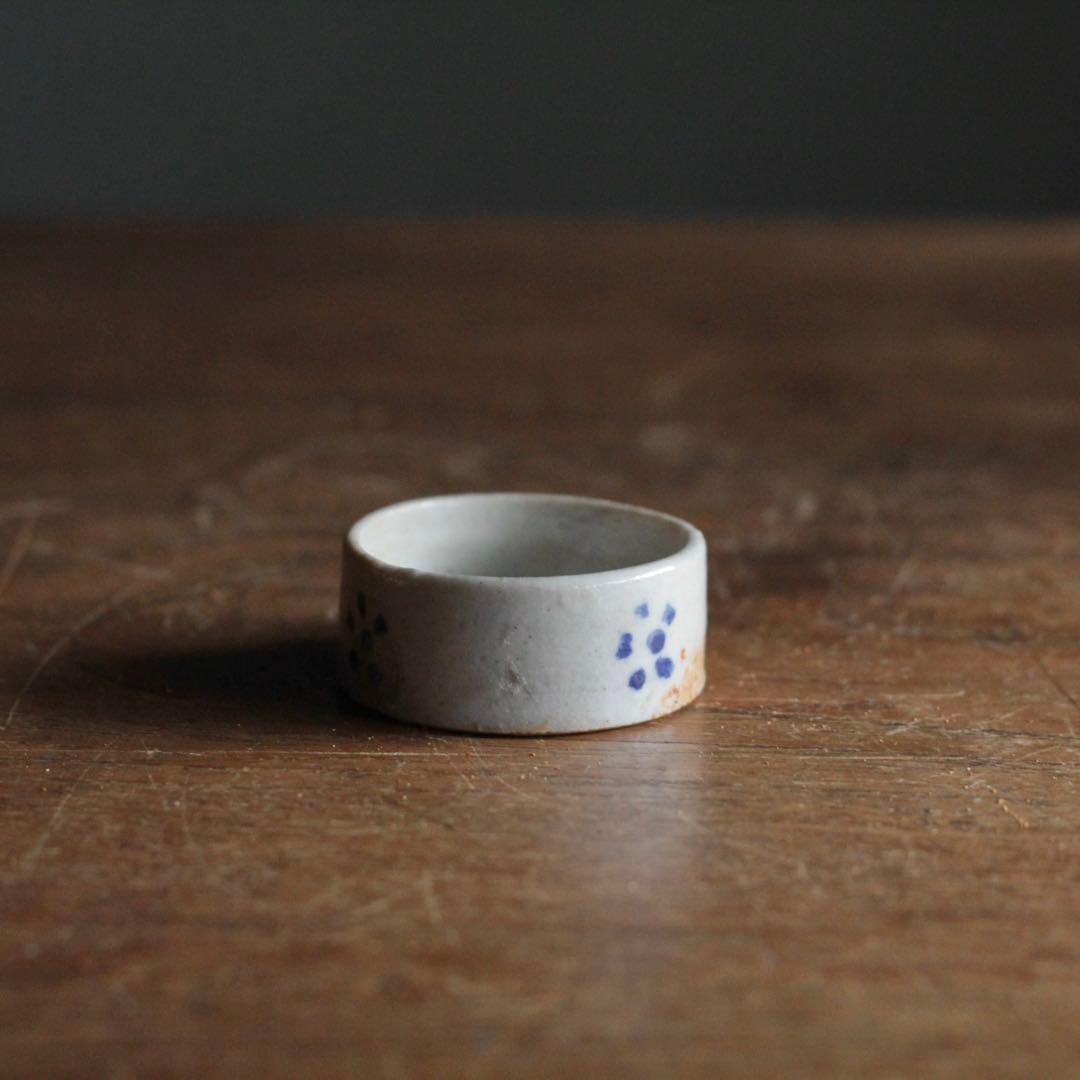 鳥の餌入れ 半筒盃 瀬戸 盃 古道具 アンティーク