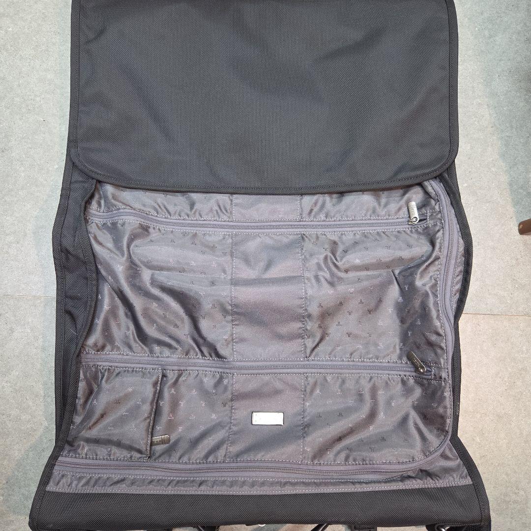 TUMI トゥミ ガーメントケース ビジネスバック スーツ 出張 ショルダー付