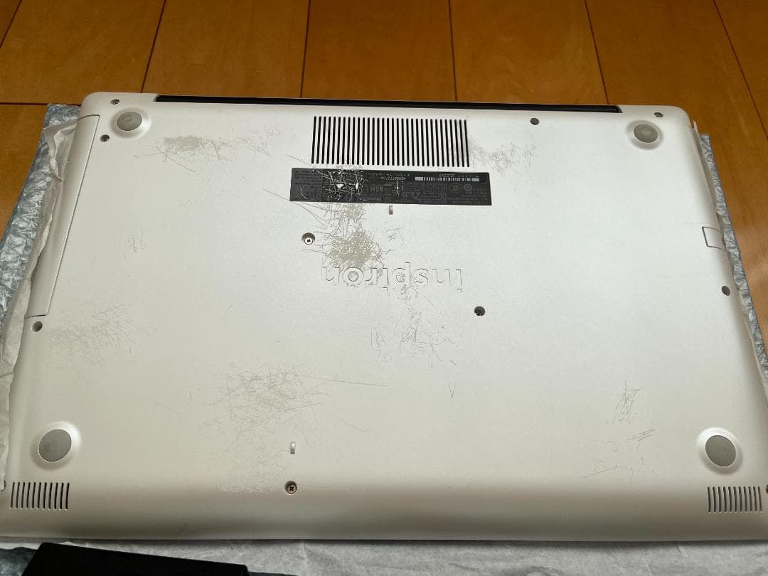 DELL Inspiron 15 3585 AMD Ryzen3 SSD搭載