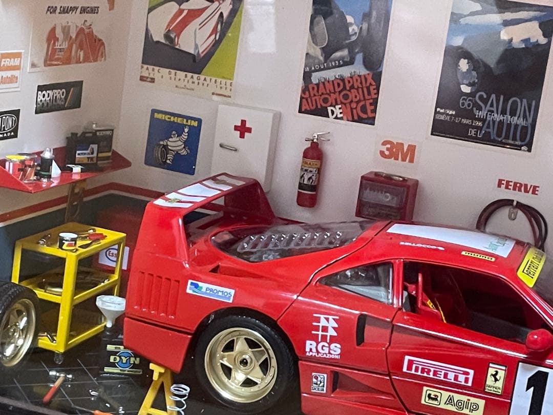 Ferrari F40 1/18 ガレージシーン　ジオラマモデル