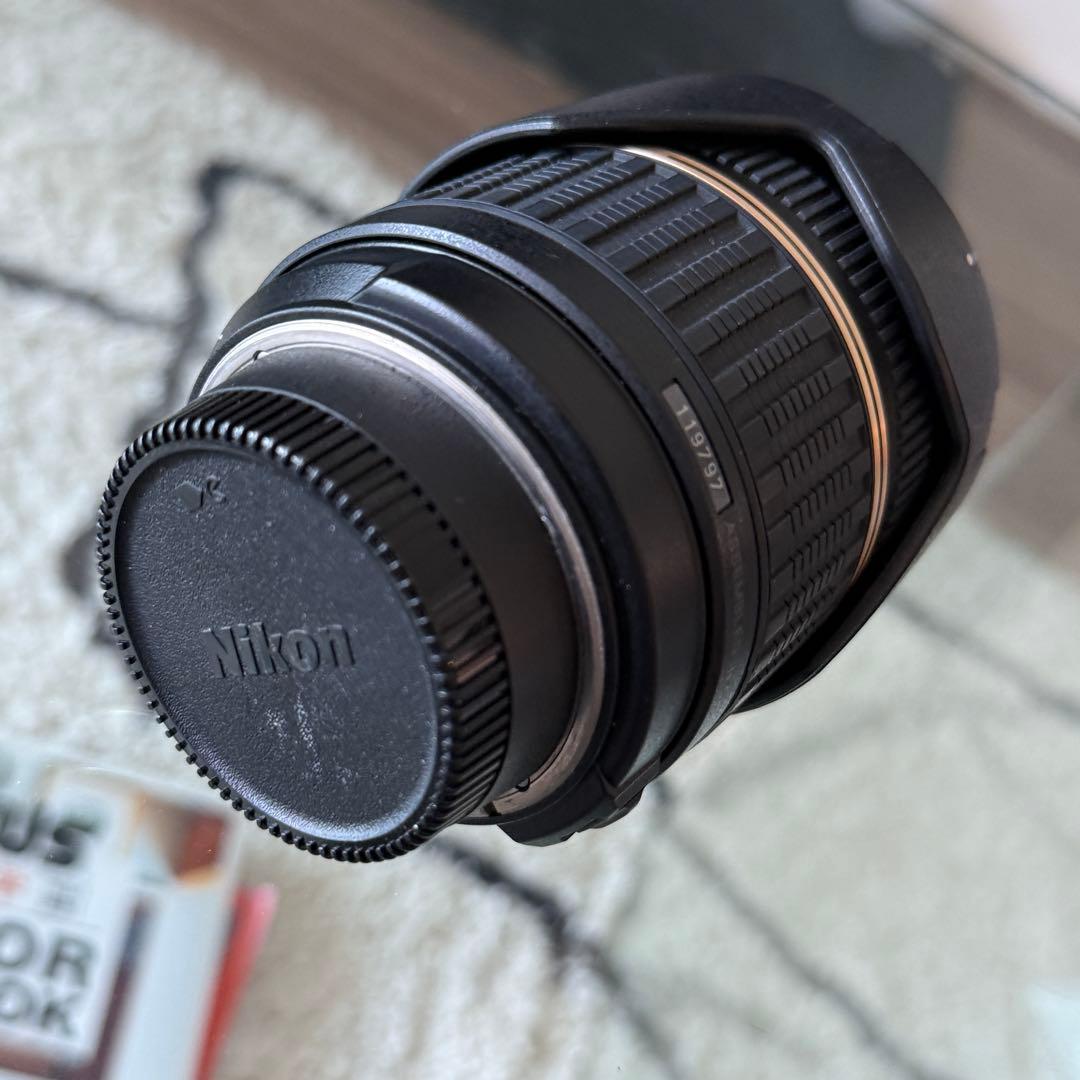 Nikon D7000 一眼レフカメラ＋レンズ3本＋アクセサリー多数セット