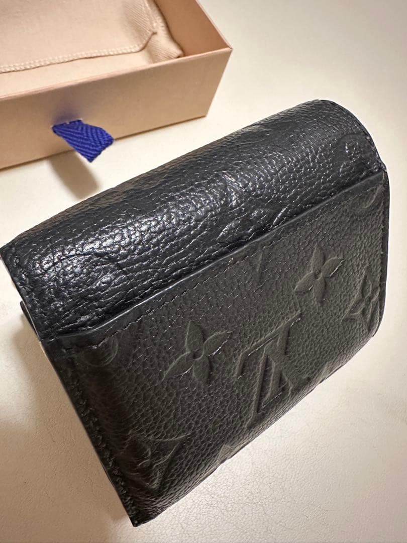 ルイヴィトン　ポルトフォイユ・ヴィクトリーヌ　ミニ財布