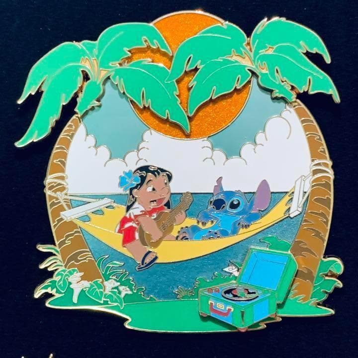 【海外ディズニー】LE750 リロ　& スティッチ 缶ケース入り　ピンバッジ