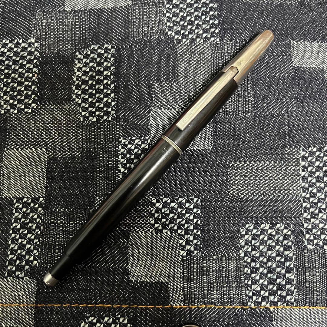 パイロット　キャップレス　万年筆　2代目　ノック式　14金　コンバーター付