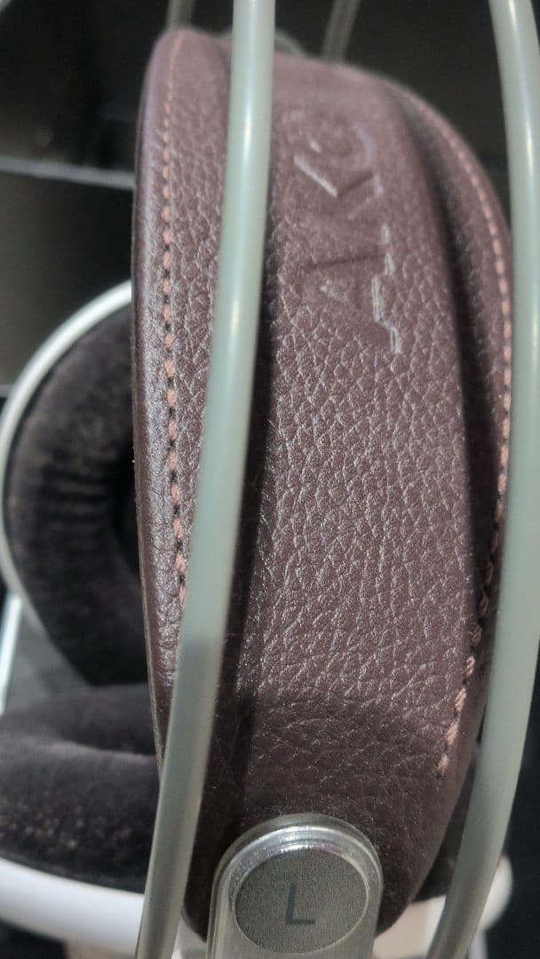 AKG K701 開放型ヘッドフォン