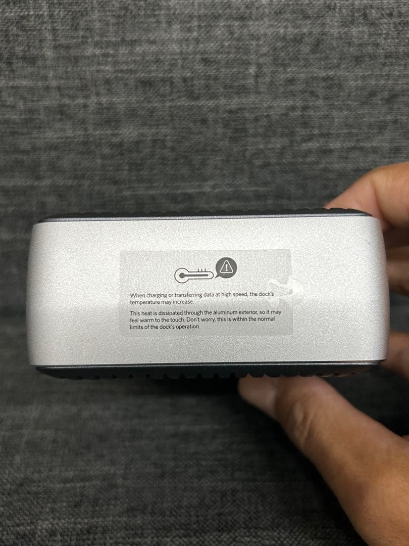 ANKER アンカー　ドッキングステーション