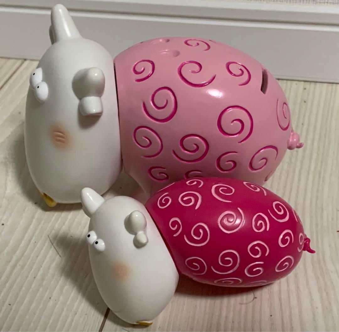 再々値下げ!! 世田谷ベース正式装備品バスケットと牛豚貯金箱セット