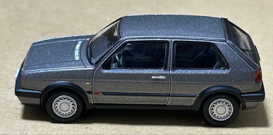 トミカリミテッドヴィンテージネオ フォルクスワーゲン ゴルフⅡ グレー
