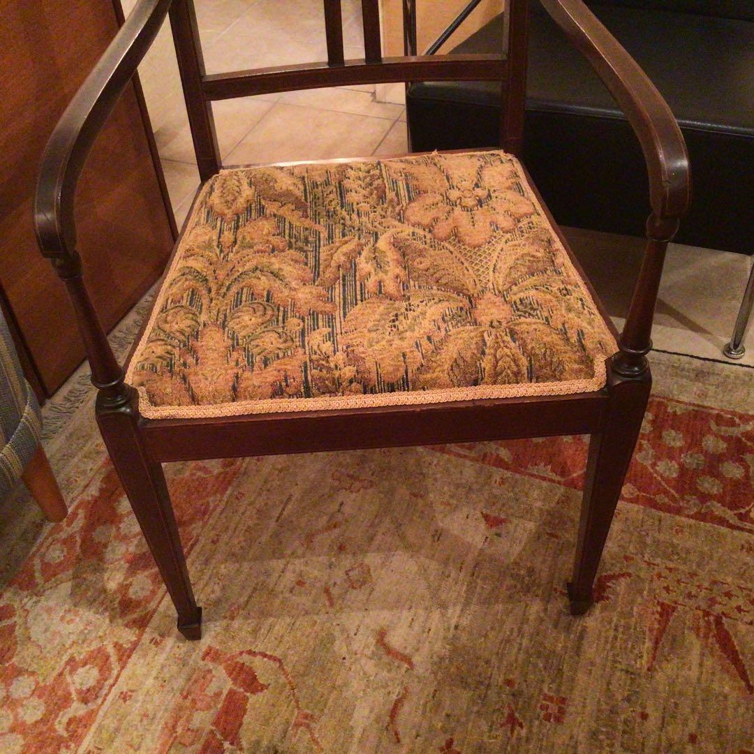 最終値下げしました。英国製アンティーク　アームチェア　ハイバック