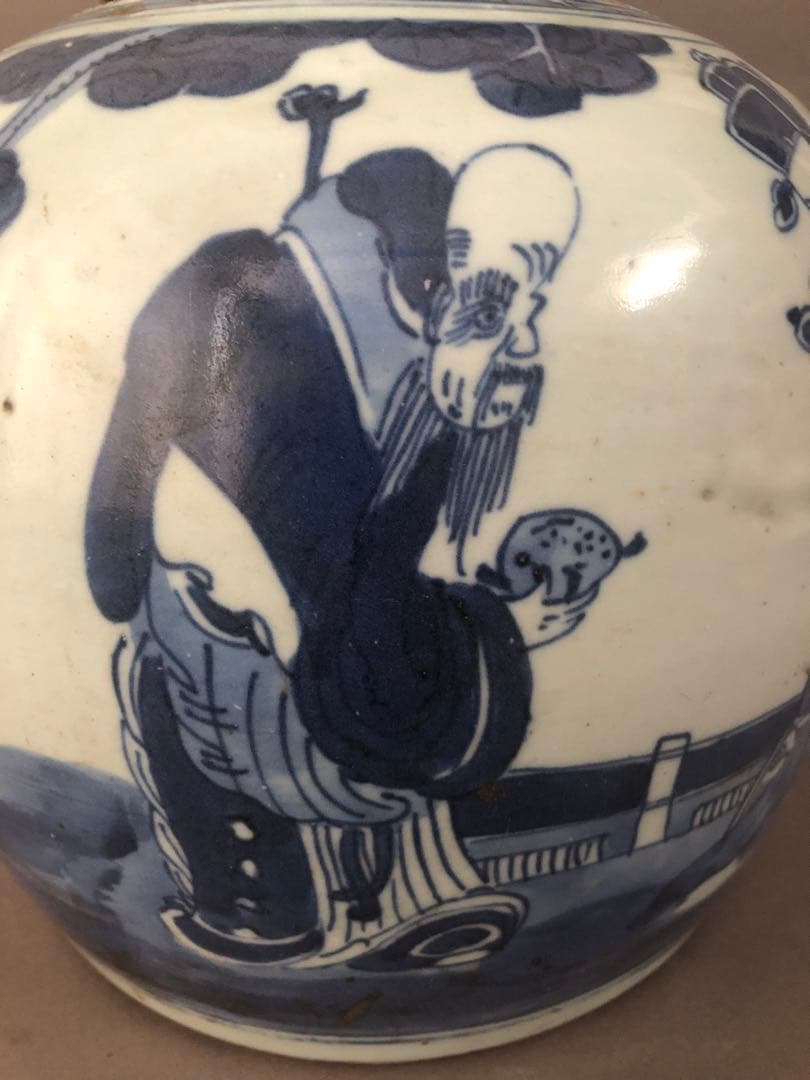 中国骨董　古美術　清朝道光　青花人物紋瓶　壺