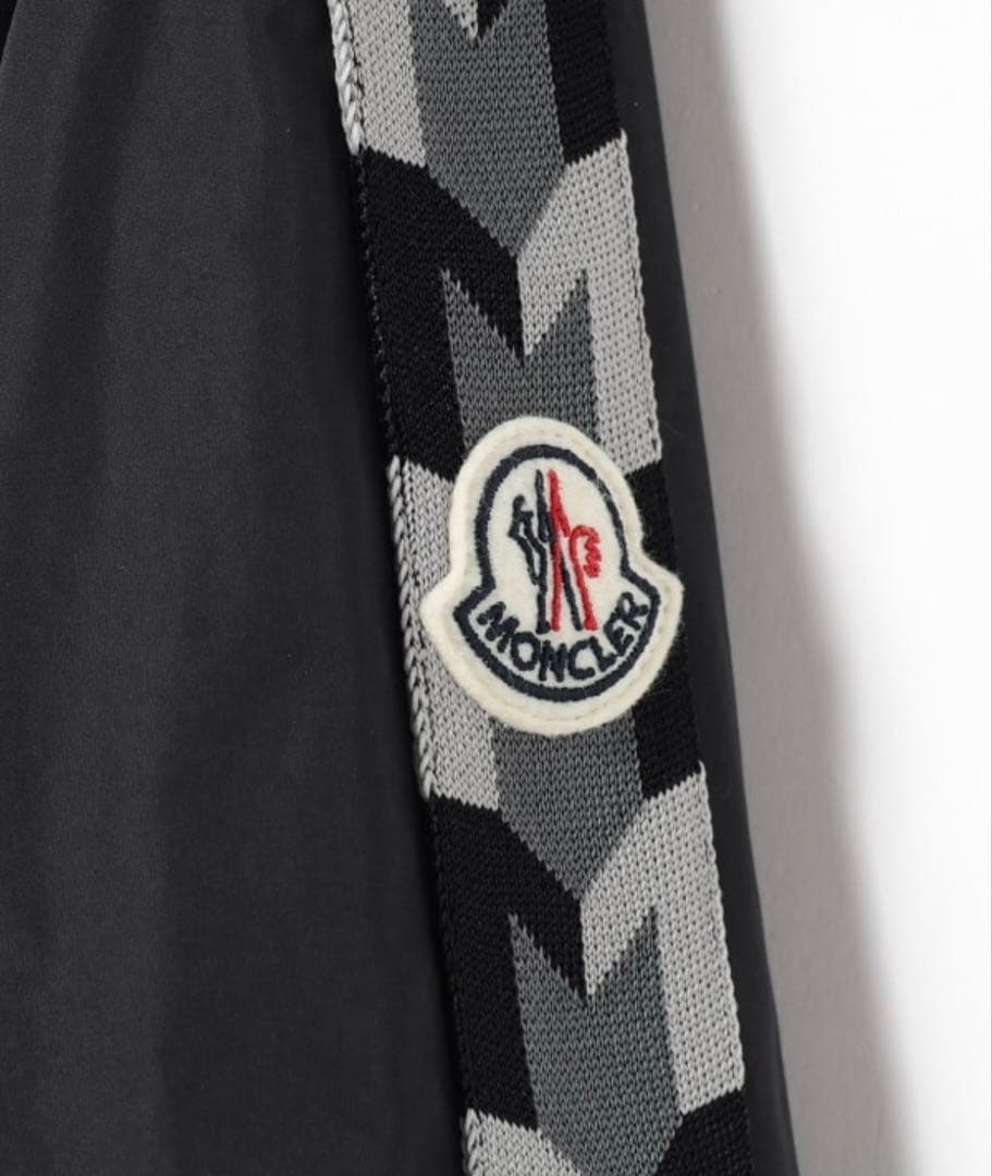 【ドキンさん用/モンクレール】MOYSE フーデッド ブルゾン　新品タグ付き