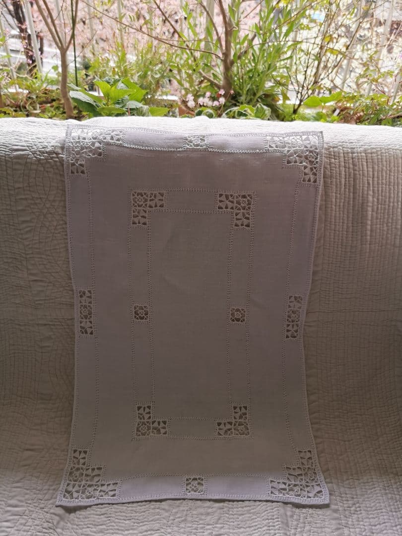 アンティークフランス/イタリア レティシアクローバー刺繍 リネンクロス ランナー