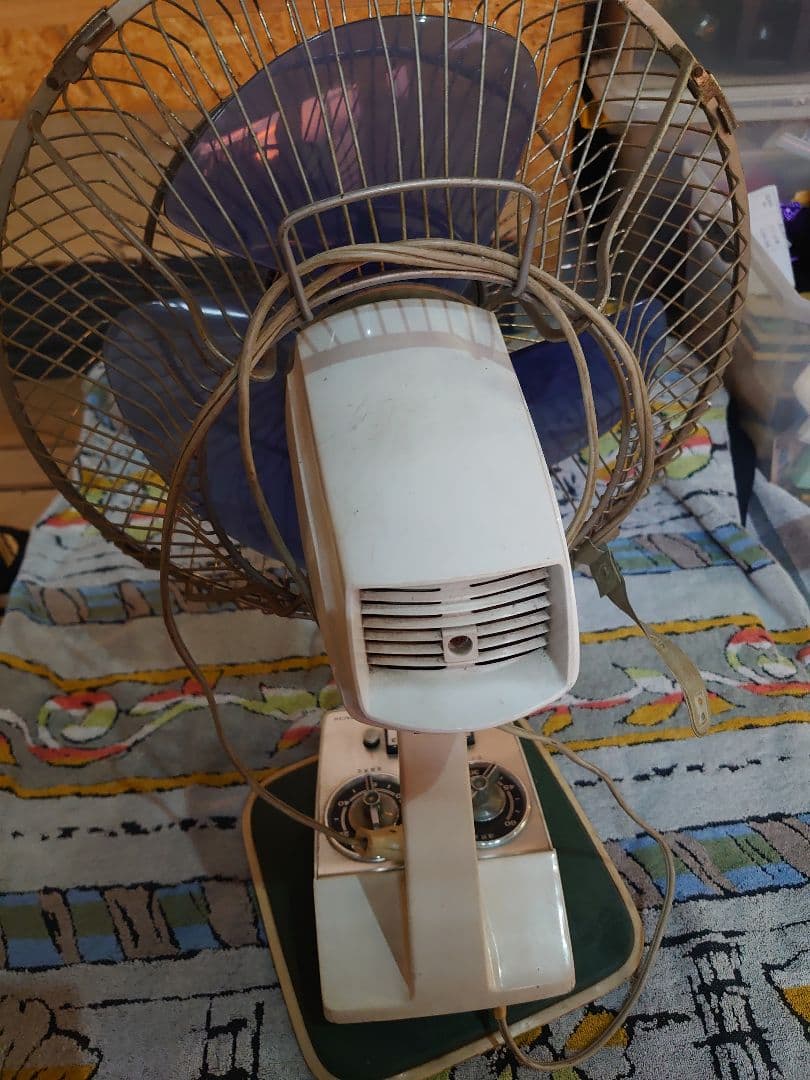 HITACHI レトロ 扇風機　昭和レトロ　扇風機