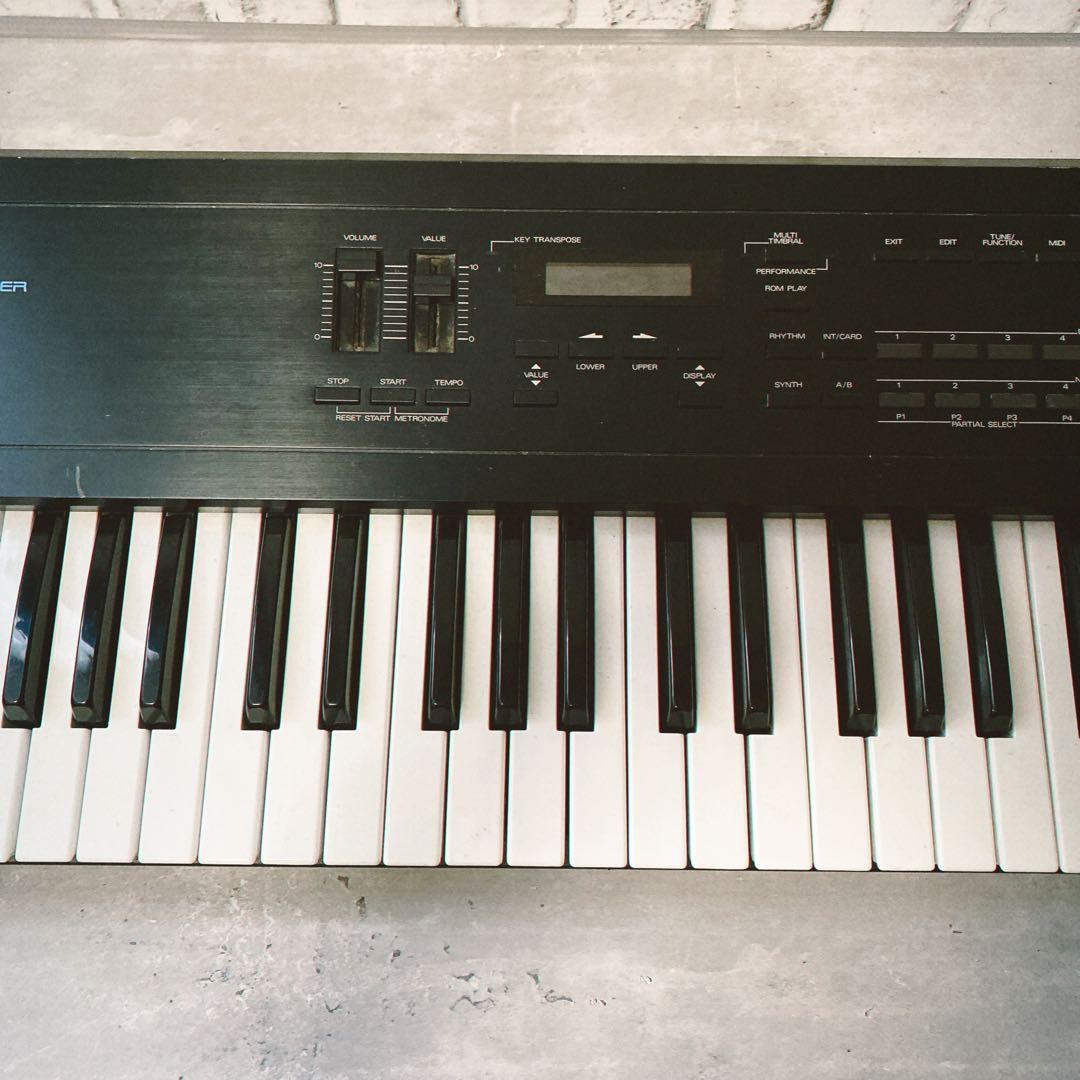 【音出し確認済】Roland D-10 シンセサイザー