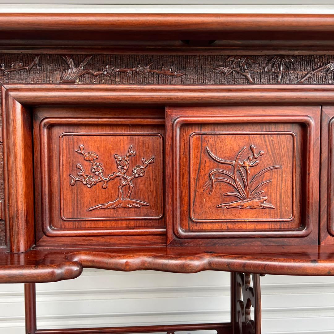 高級材・花梨（カリン）製】 美しい彫刻の和風茶棚・飾り棚　1947年製
