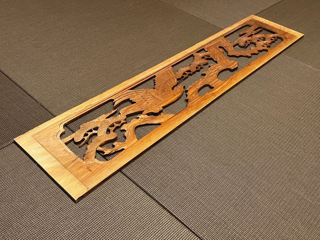超絶希少★良品 アンティーク建具 木彫りの両面彫刻 欄間（らんま）松に鷹 1枚