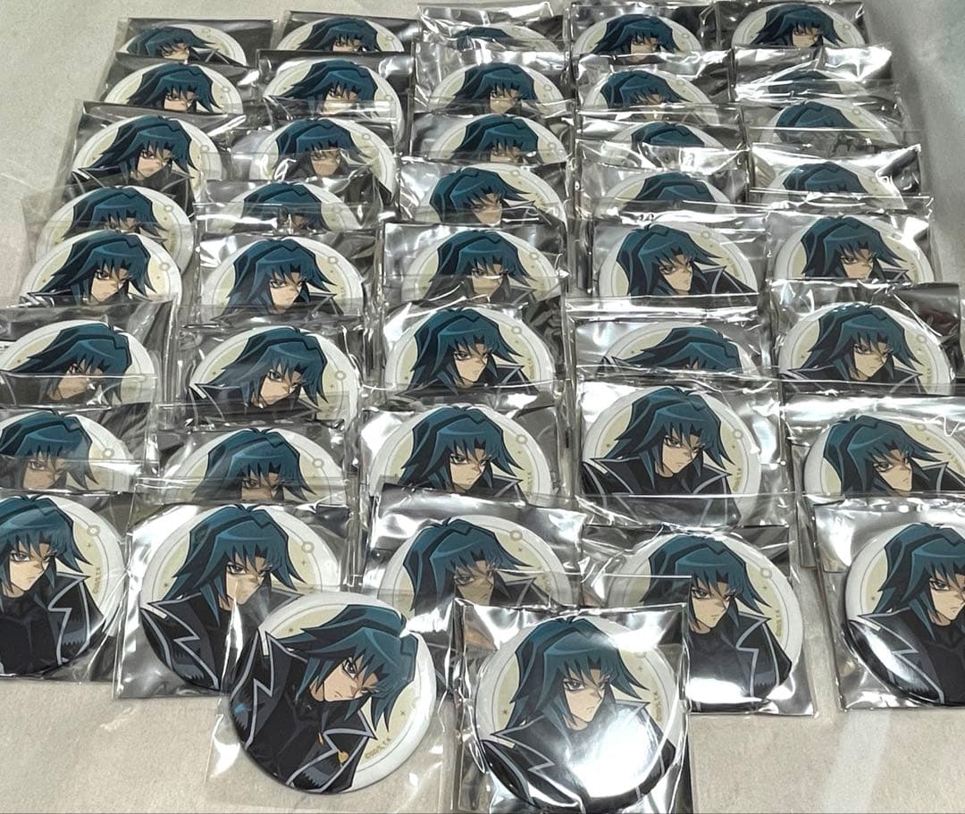 ヘルカイザー亮 カフェ缶バッジ42個