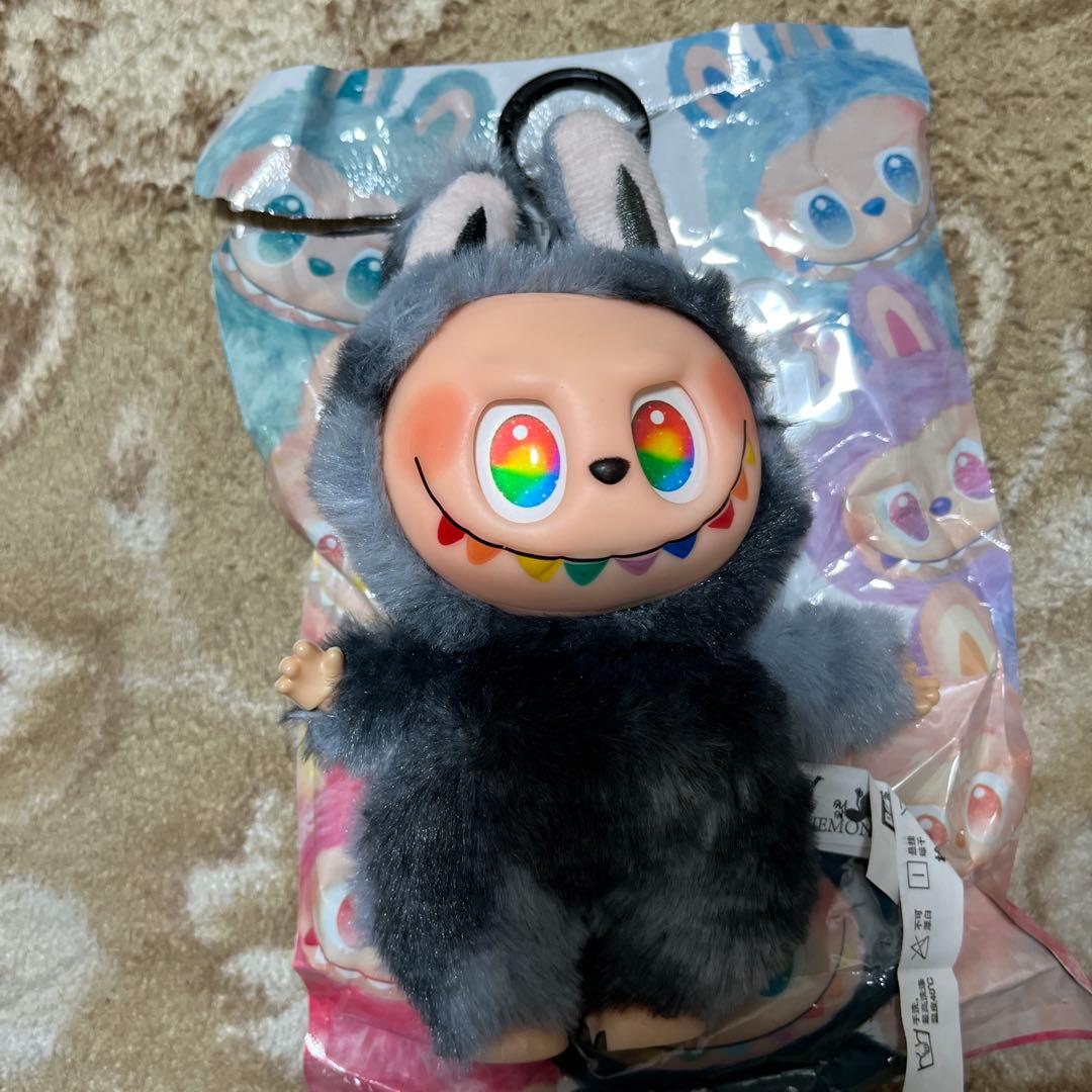 POP MART Big Into Energy バニーマスコット