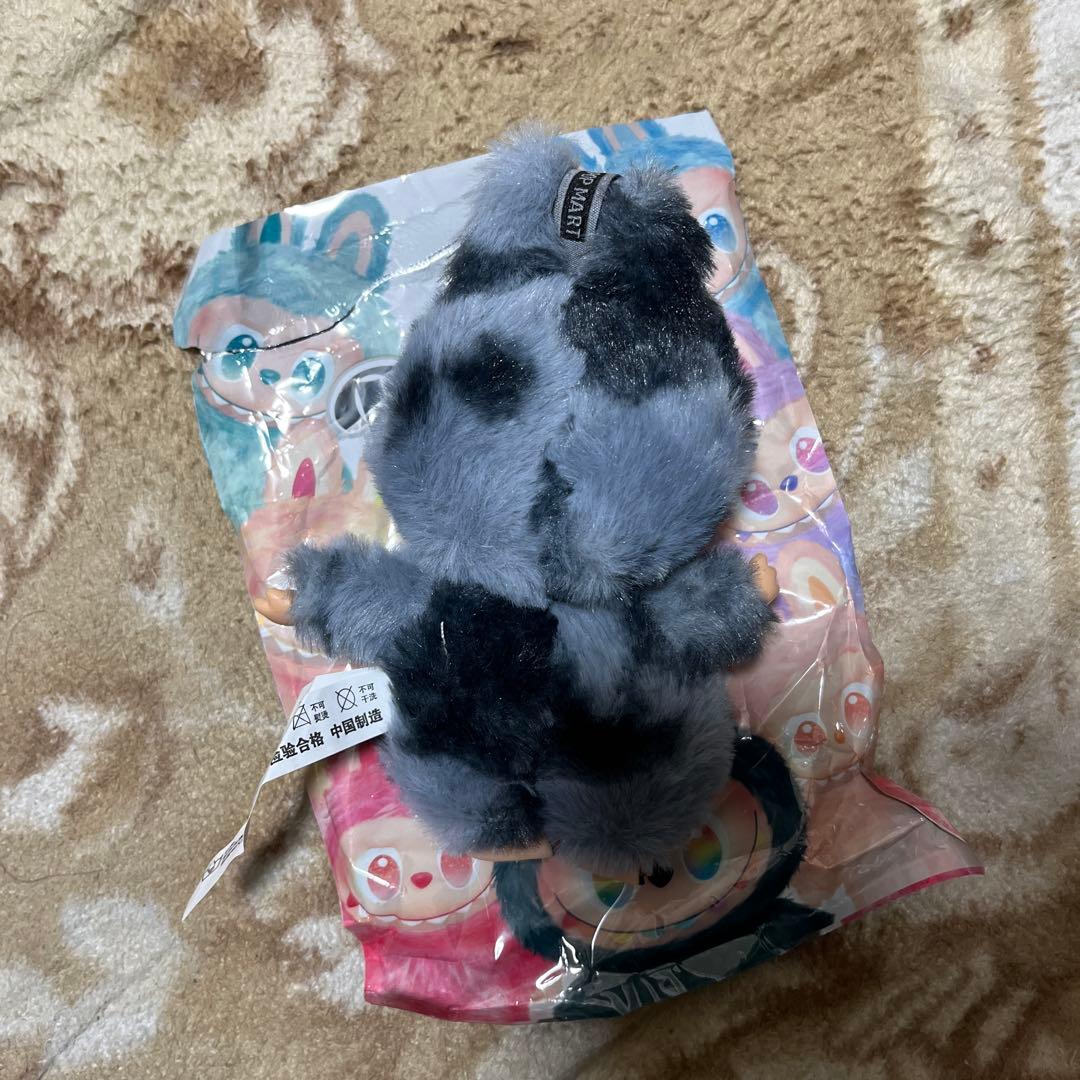 POP MART Big Into Energy バニーマスコット