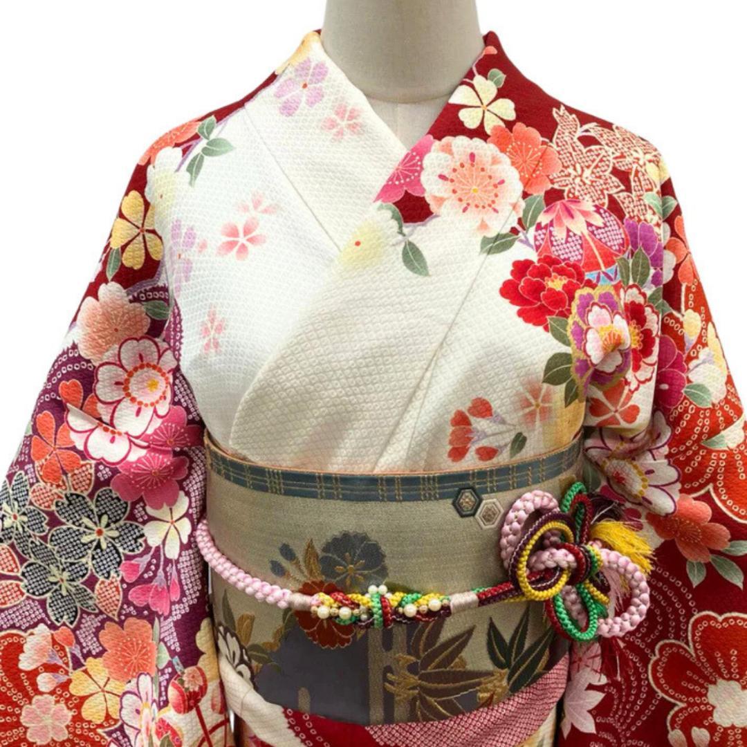 ≪早い者勝ち≫【美品】 振袖 正絹 古典柄 成人式 花柄 単品 白 96 ●