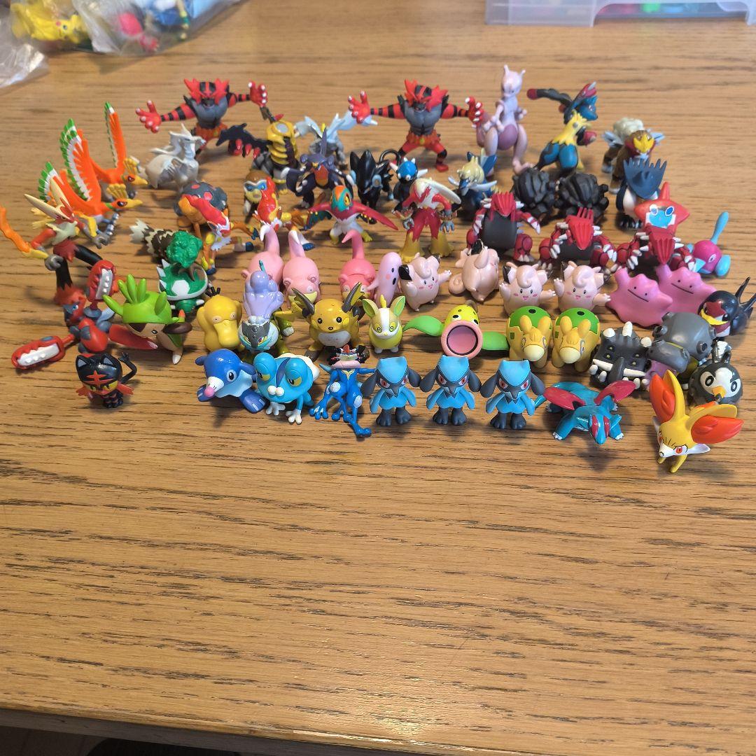 リザードン ニャース フィギュアセット　未塗装