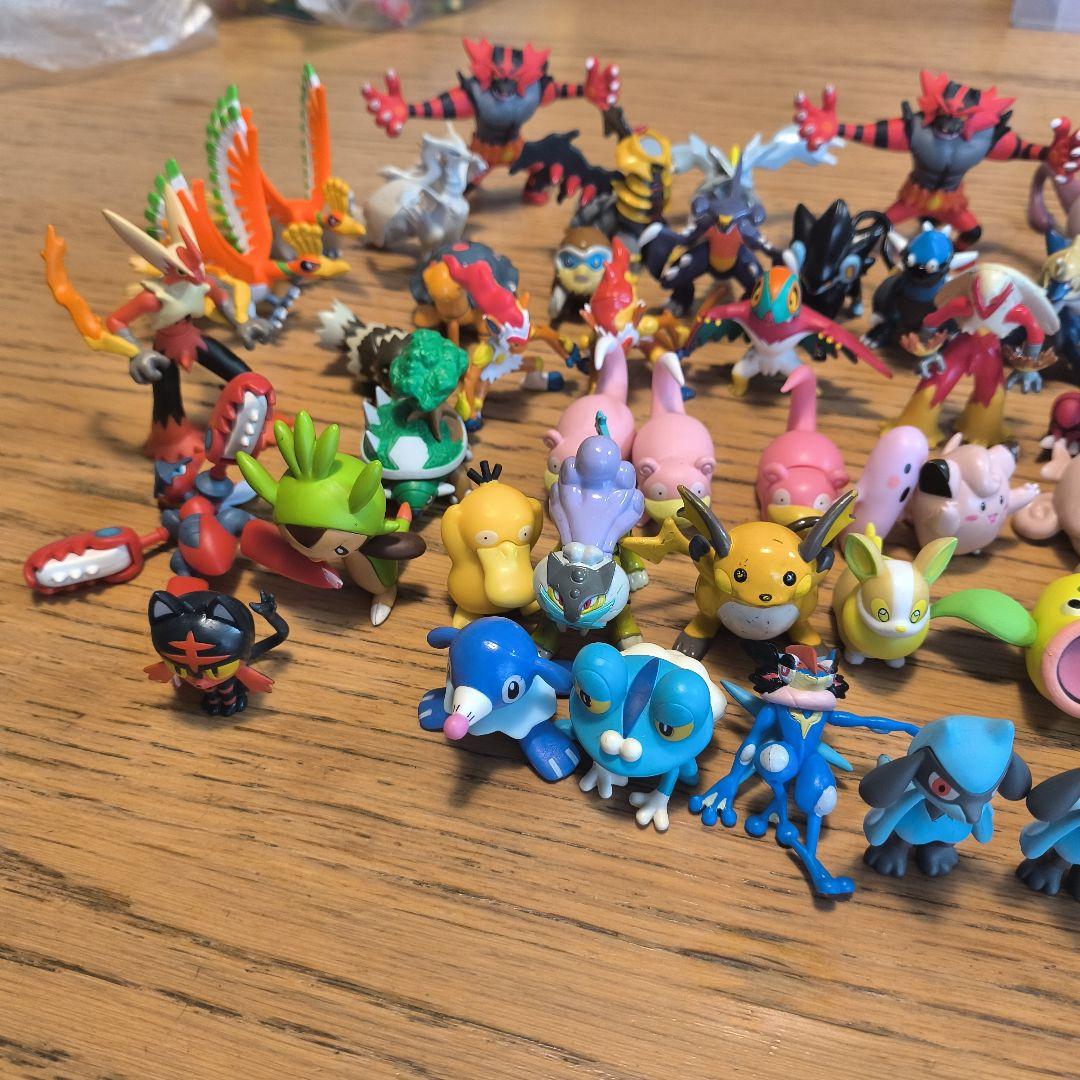 リザードン ニャース フィギュアセット　未塗装