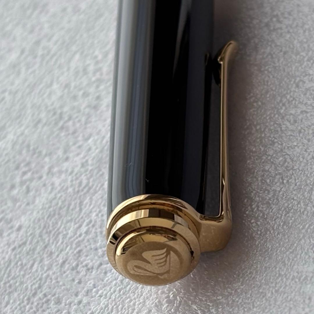 ペリカン　スーべレーン　M400 F 細字　ブラック　箱付き　ゴールド